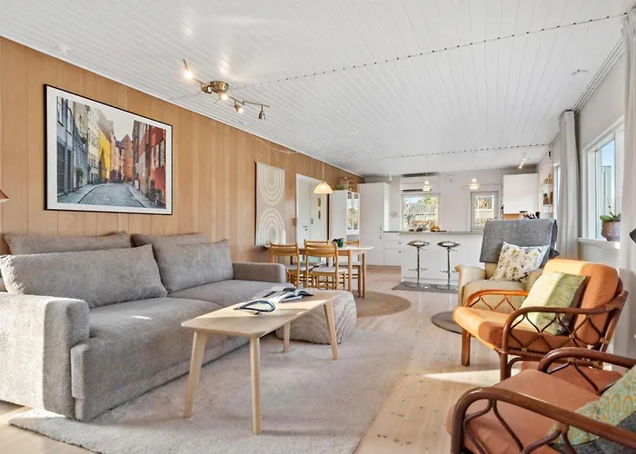 3 Bedroom Awesome In Hébergement de vacances